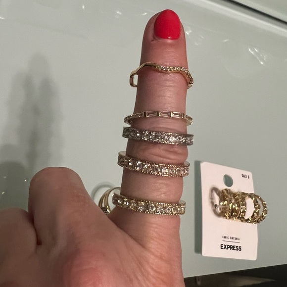 Express new size 6 lot of 4 stacking rings gold silver - Picture 3 of 5